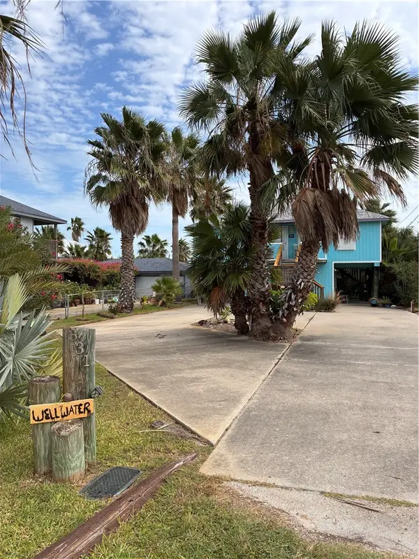 331 Trojan Street, Port Aransas, TX 78373