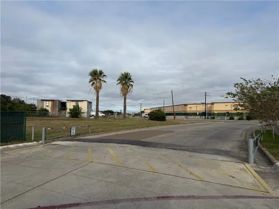 4629 Gollihar, Corpus Christi, TX 78411 - #3