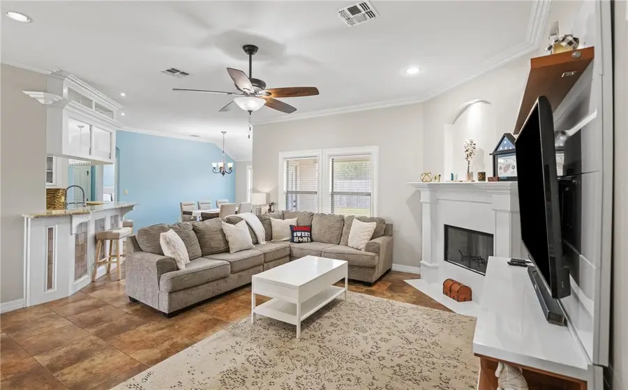 3817 Kangaroo Court, Corpus Christi, TX 78414 - #3