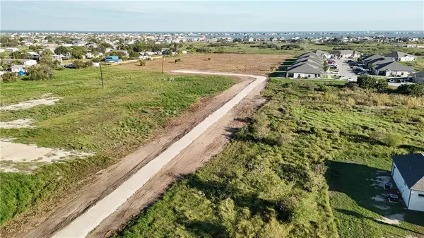 372 Rattlesnake Point, Rockport, TX 78382
