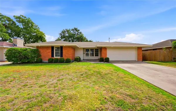 1033 Brawner Parkway, Corpus Christi, TX 78411