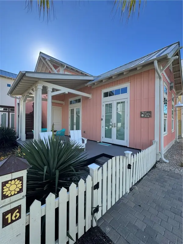 600 Center Square North #16, Port Aransas, TX 78373