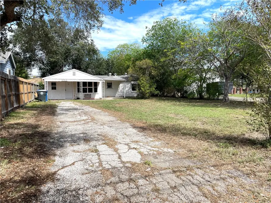 5406 Cain Drive, Corpus Christi, TX 78411 - #2