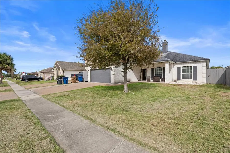 6230 Sir Jack Street, Corpus Christi, TX 78414 - #2