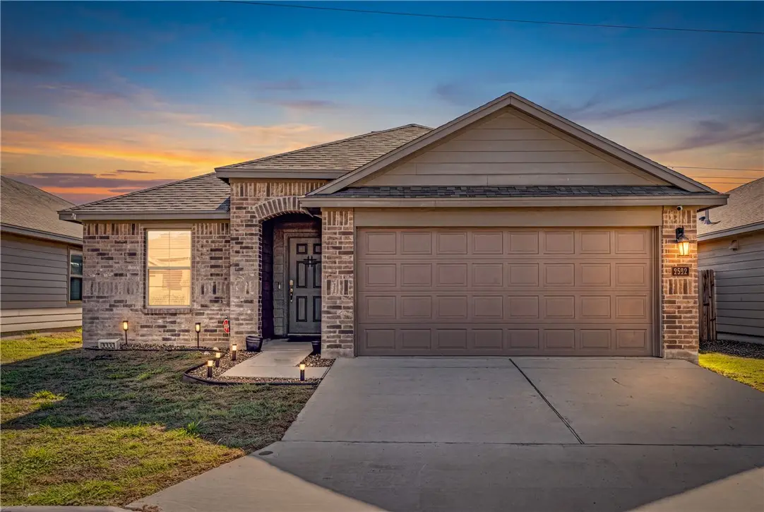 2322 Tranquil Ln, Corpus Christi, TX 78418 - #1
