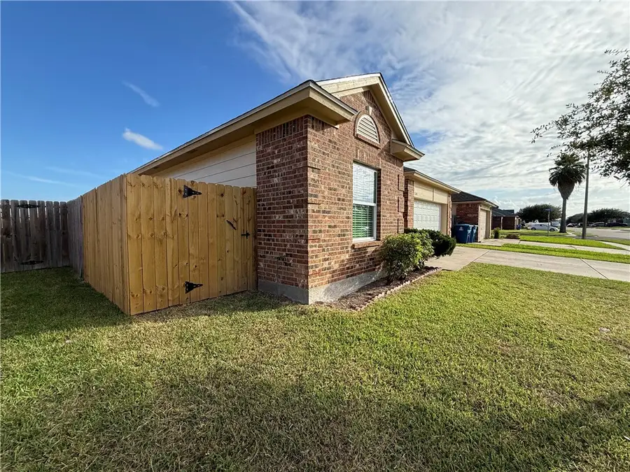 1103 Livermore Street, Portland, TX 78374 - #2