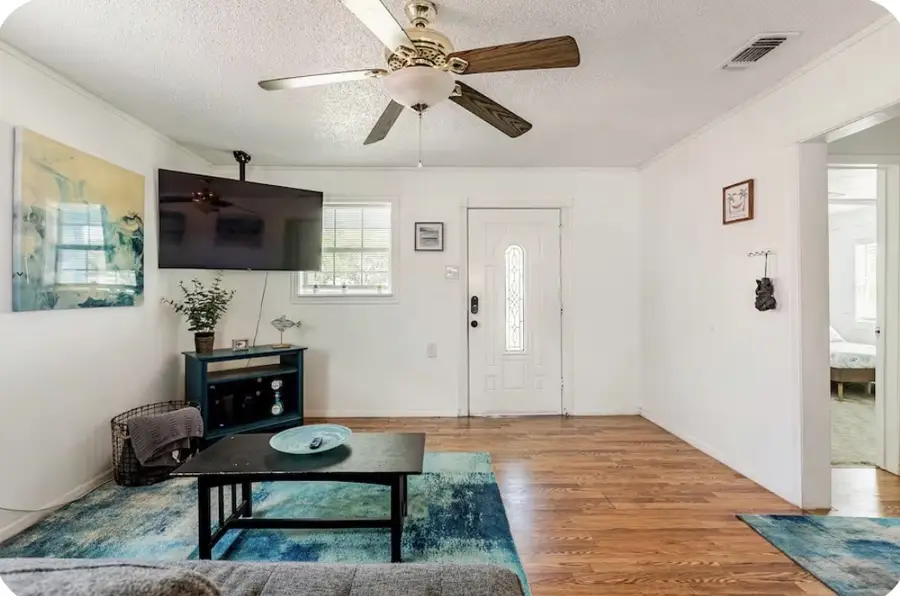 1520 S Kossuth Street, Rockport, TX 78382 - #3
