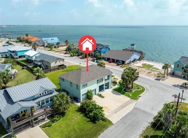 1819 Bay Shore Drive, Rockport, TX 78382