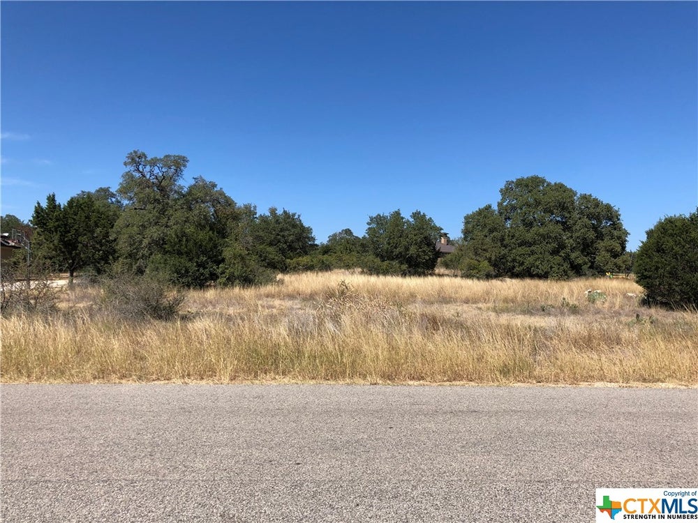 612 Cross Oak, New Braunfels, TX 78132 BHGRE