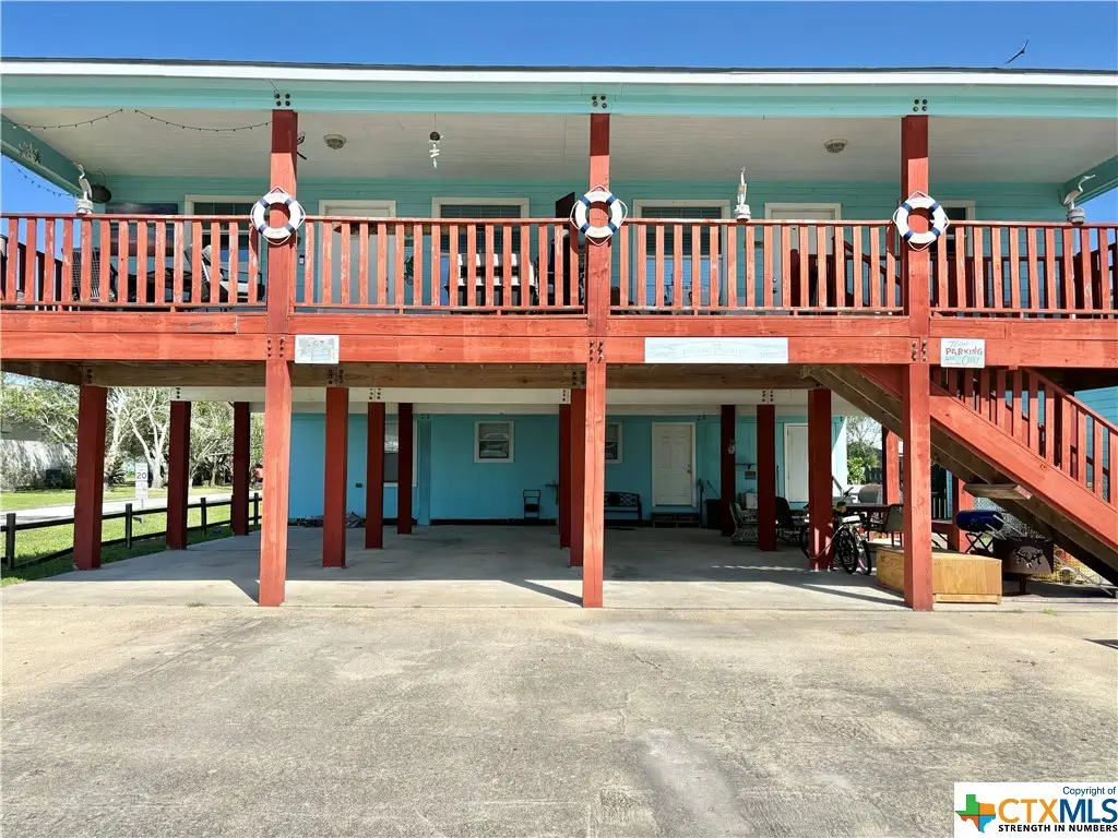 512 W Adams Street, Port Oconnor, TX 77982 - Image #1