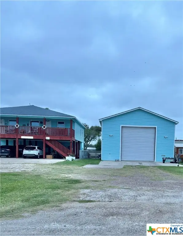 512 W Adams Street, Port Oconnor, TX 77982 - Image #3