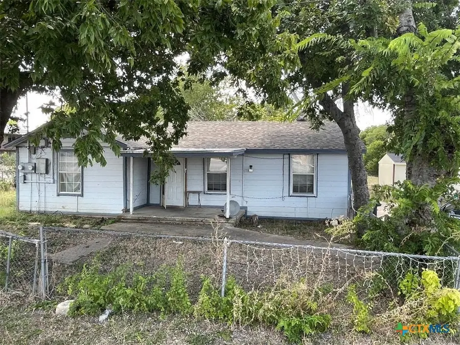 601 N 1st Street, Copperas Cove, TX 76522 - #2