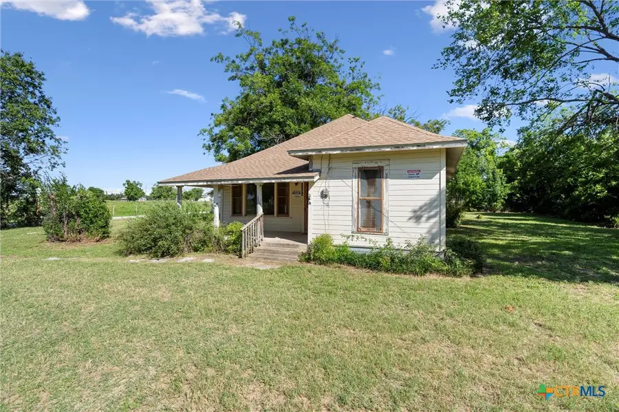 1104 E Umlang Street, Thorndale, TX 76577 - #2
