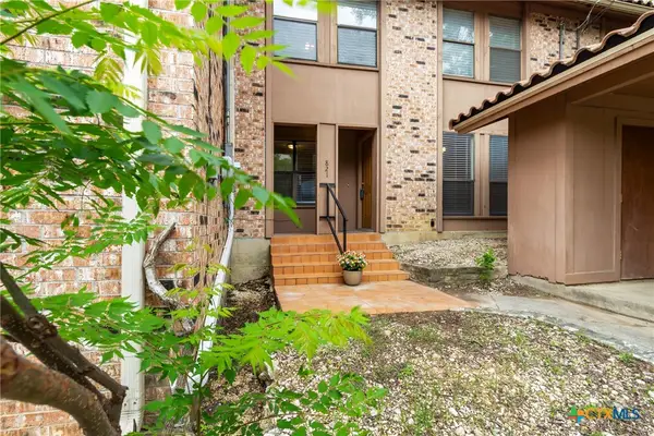 821 Old Ranch Road 12, San Marcos, TX 78666