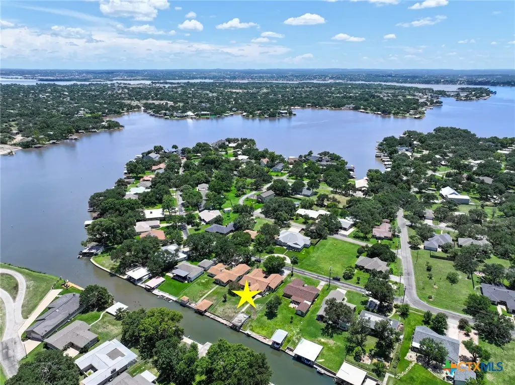106 Flamingo Circle, Marble Falls, TX 78654 - #1