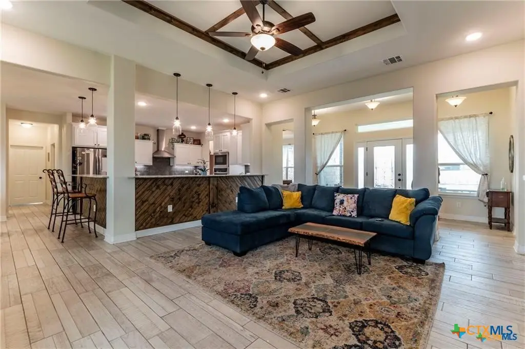 8119 Green Hill Drive, Salado, TX 76571 - Image #1