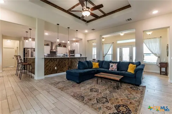 8119 Green Hill Drive, Salado, TX 76571