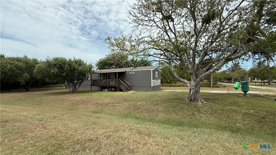 112 E Toledo Street, Seadrift, TX 77983 - Image #2