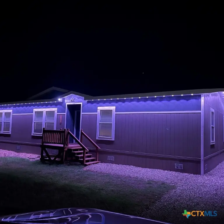 1114 Dunn Street, Yoakum, TX 77995 - Image #2