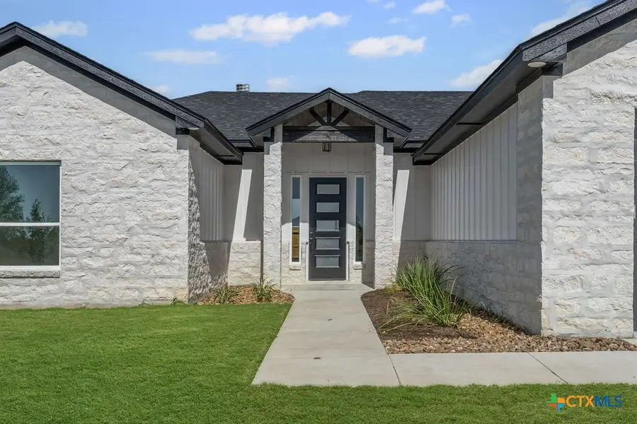 214 Creek Plum Lane, Temple, TX 76502 - Image #2