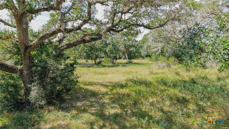 1662 Jentry Road, Inez, TX 77968 - Image #2