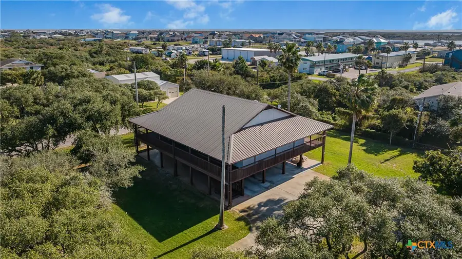 1401 W Main Street, Port Oconnor, TX 77982 - Image #2