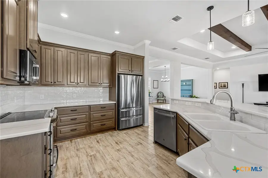 5513 Hollow Loop, Salado, TX 76571 - Image #3