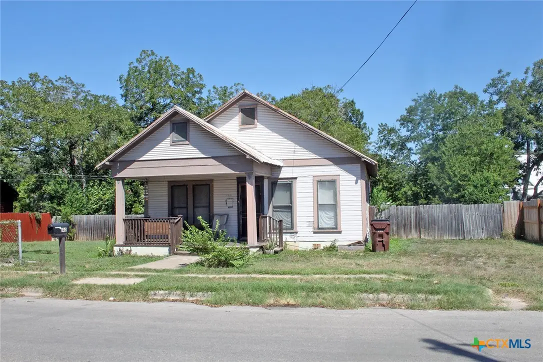 140 Elm Street, Lockhart, TX 78644 - Image #1