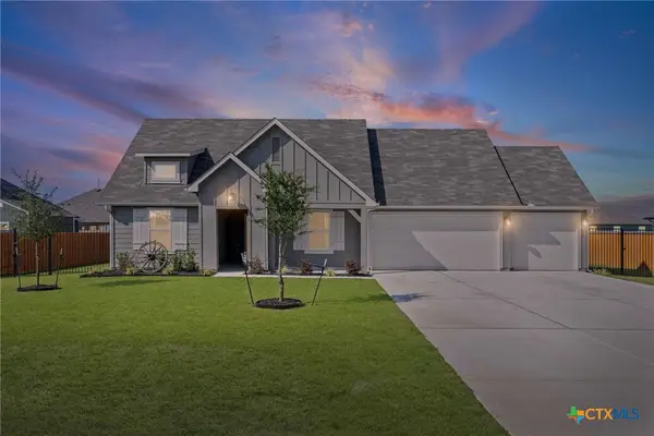 600 Davis Mountain Drive, Lockhart, TX 78644