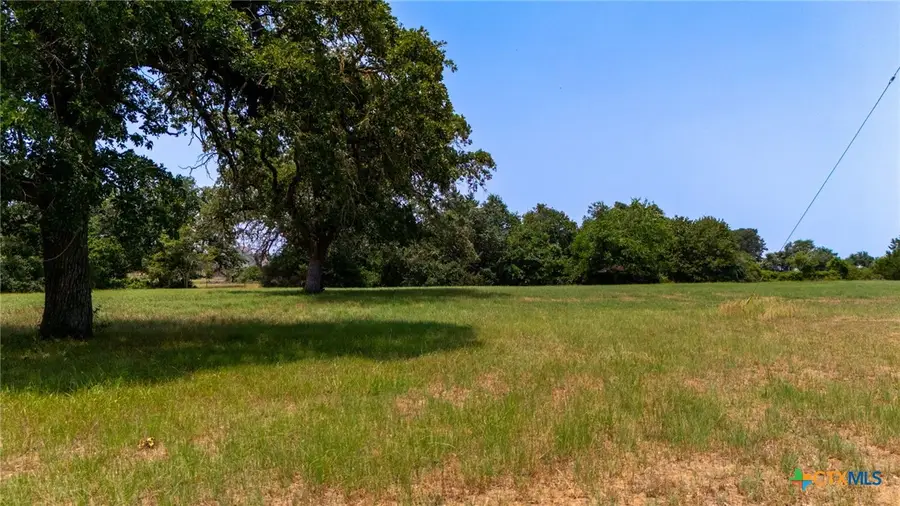 000 Cattlemens Row, Lockhart, TX 78644 - #3