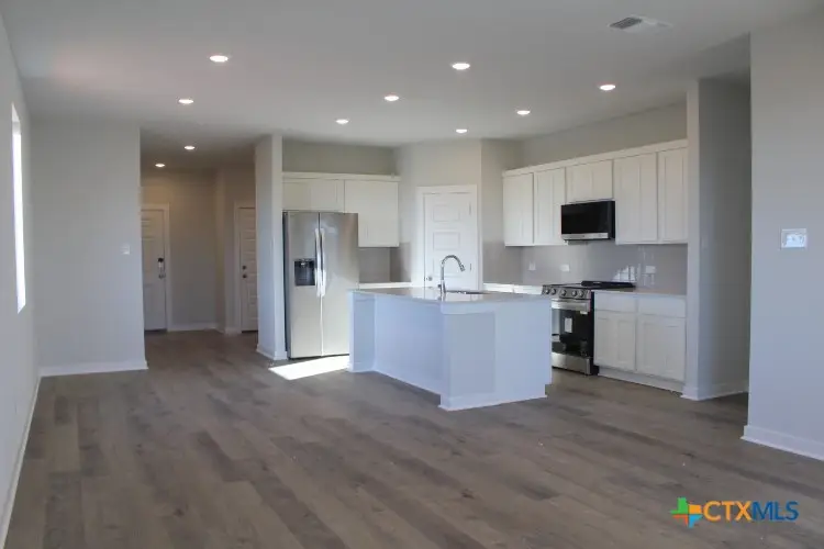 256 Escape Way, Jarrell, TX 76537 - #3