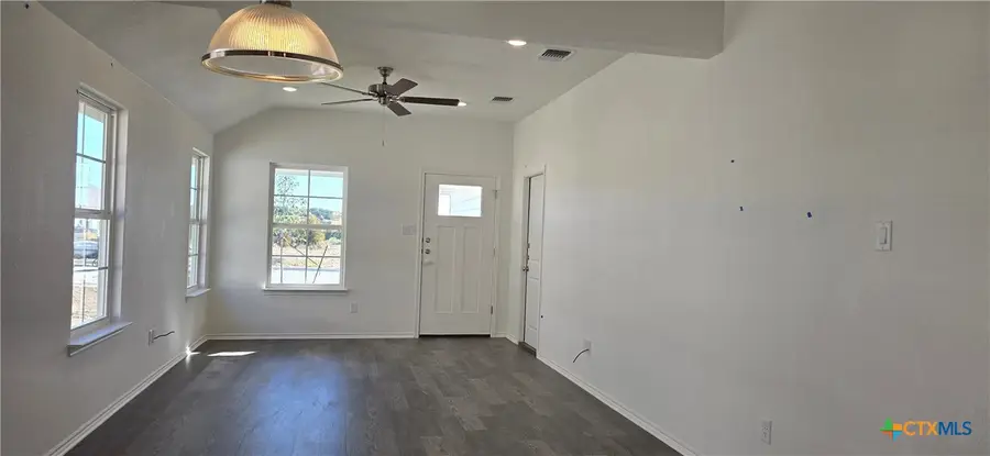 342 Monty Road, Copperas Cove, TX 76522 - Image #2