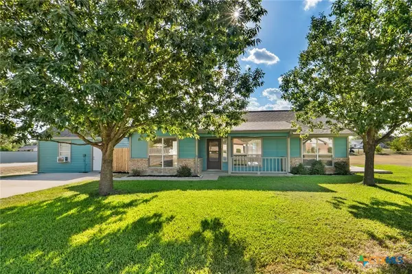 710 Fallen Oak Drive, Bertram, TX 78605