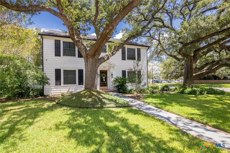 2202 N Liberty Street, Victoria, TX 77901 - Image #2