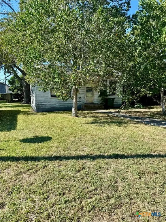 1409 E Commercial Street, Victoria, TX 77901 - Image #3