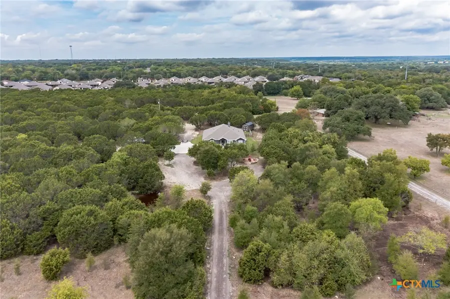 614 S Wheat Road, Belton, TX 76513 - Image #2