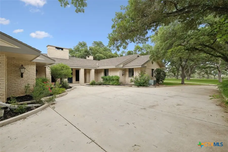 300 Saga Street, Spring Branch, TX 78070 - Image #2