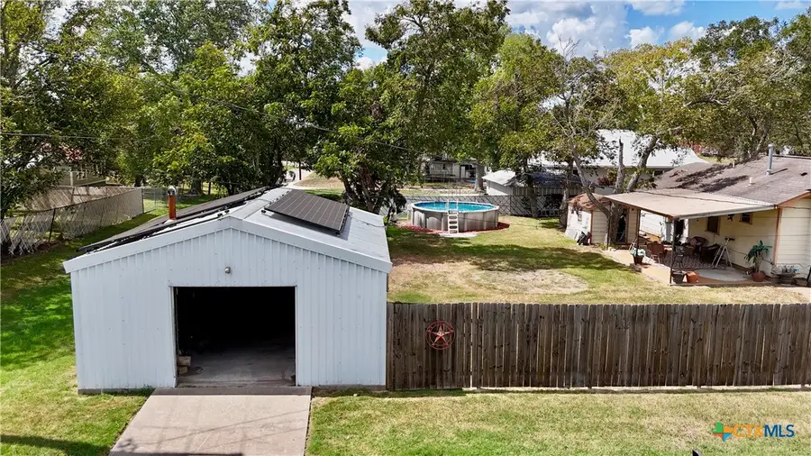 302 S Main Street, Schulenburg, TX 78956 - #3