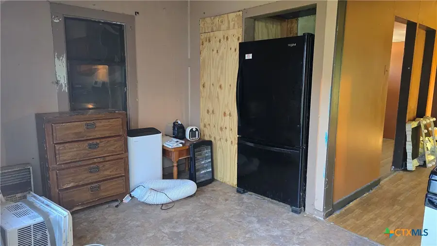 194 S Herbert Street, Bloomington, TX 77951 - Image #3