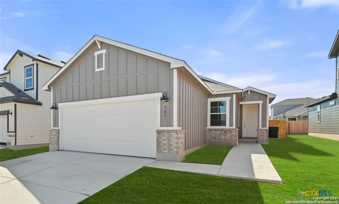 741 Whitman Street, New Braunfels, TX 78130 - Image #1