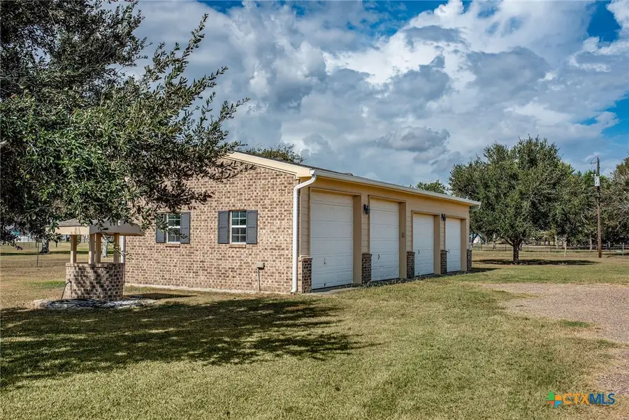 113 Aggie Lane, Port Lavaca, TX 77979 - Image #3