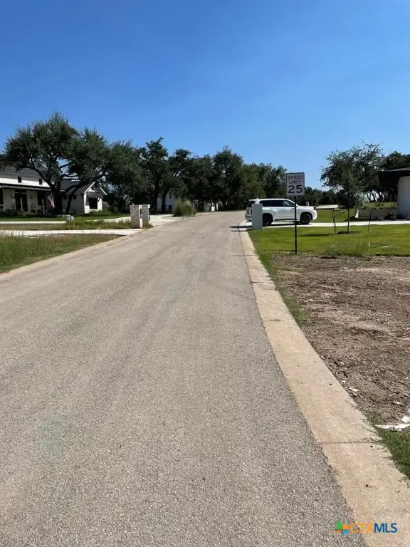 8 Peace Pipe, Wimberley, TX 78676 - Image #3