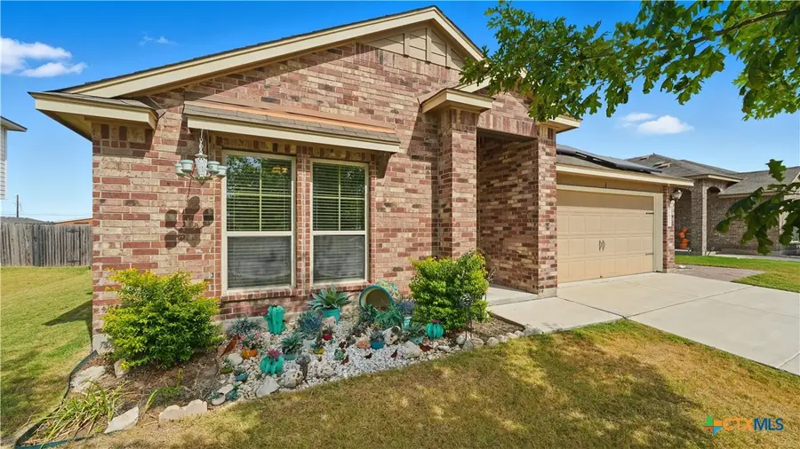 2631 Diamondback Trail, New Braunfels, TX 78130 - Image #2
