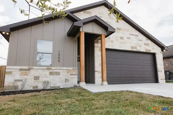 1005 Broadmoor Street, Victoria, TX 77904