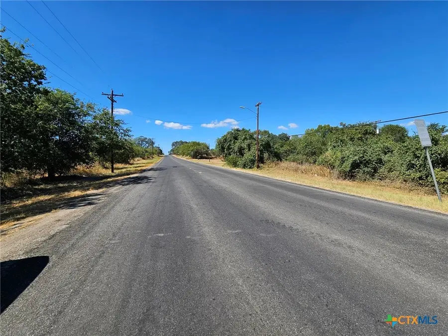 2026 3rd Street, Floresville, TX 78114 - Image #3