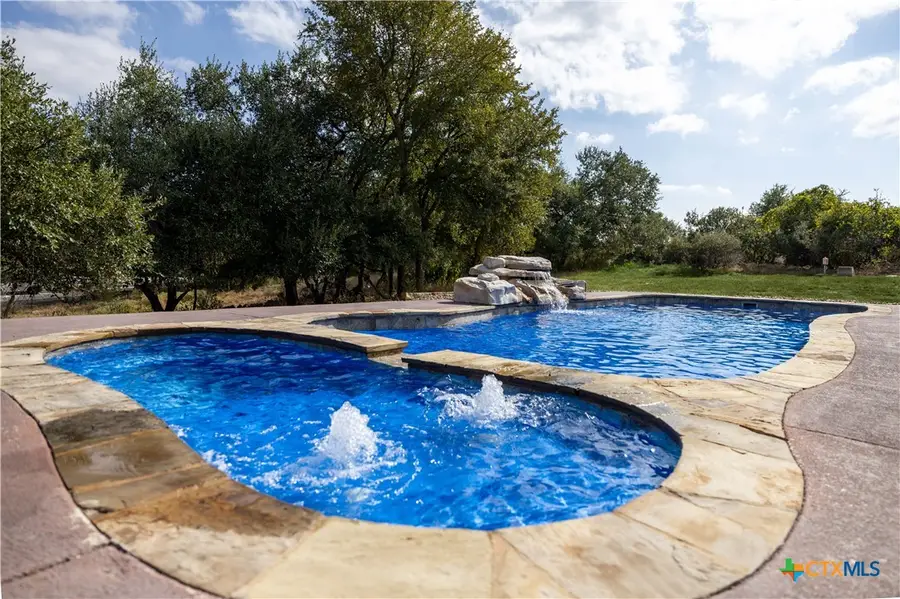 110 Longwood, New Braunfels, TX 78132 - Image #2