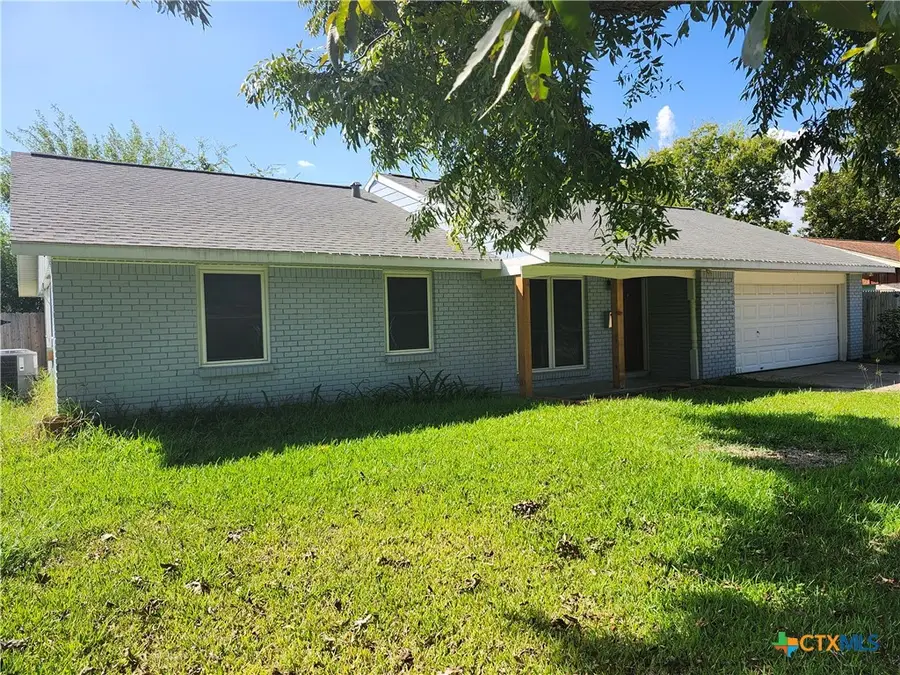 531 Westwood Drive, Port Lavaca, TX 77979 - Image #2