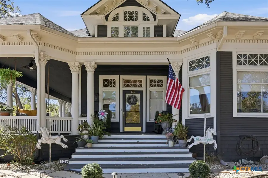 426 N Milam Street, Seguin, TX 78155 - Image #3