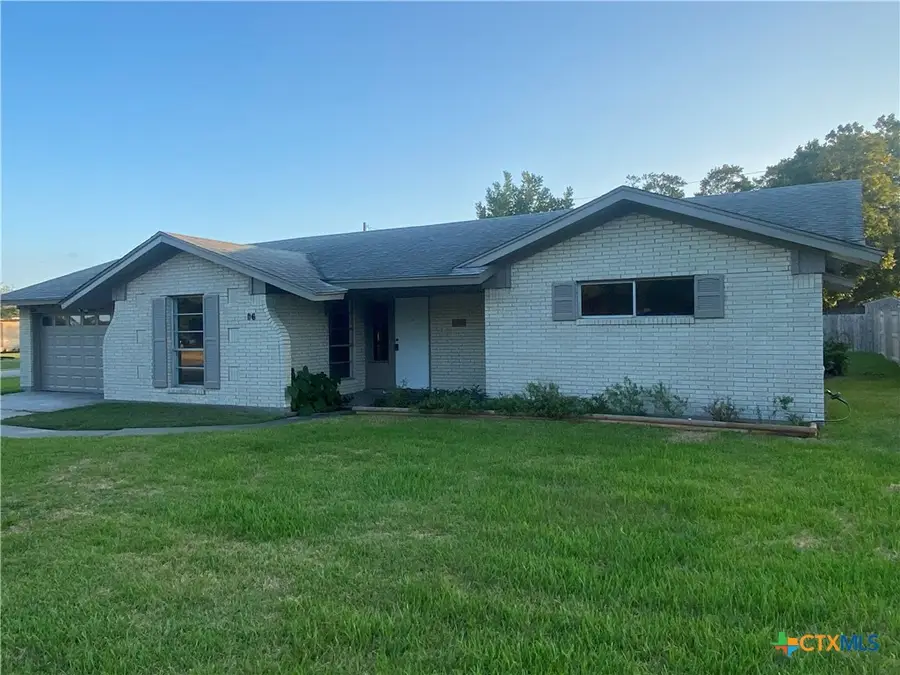 1306 Burkedale Drive, Port Lavaca, TX 77979 - Image #2