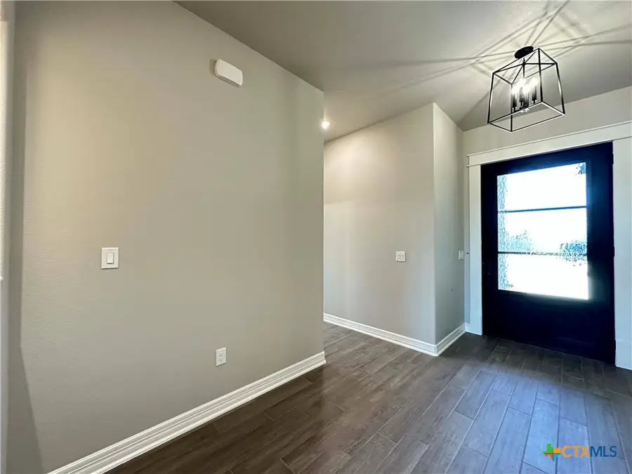 302 Lee Mays Boulevard, Troy, TX 76579 - Image #3